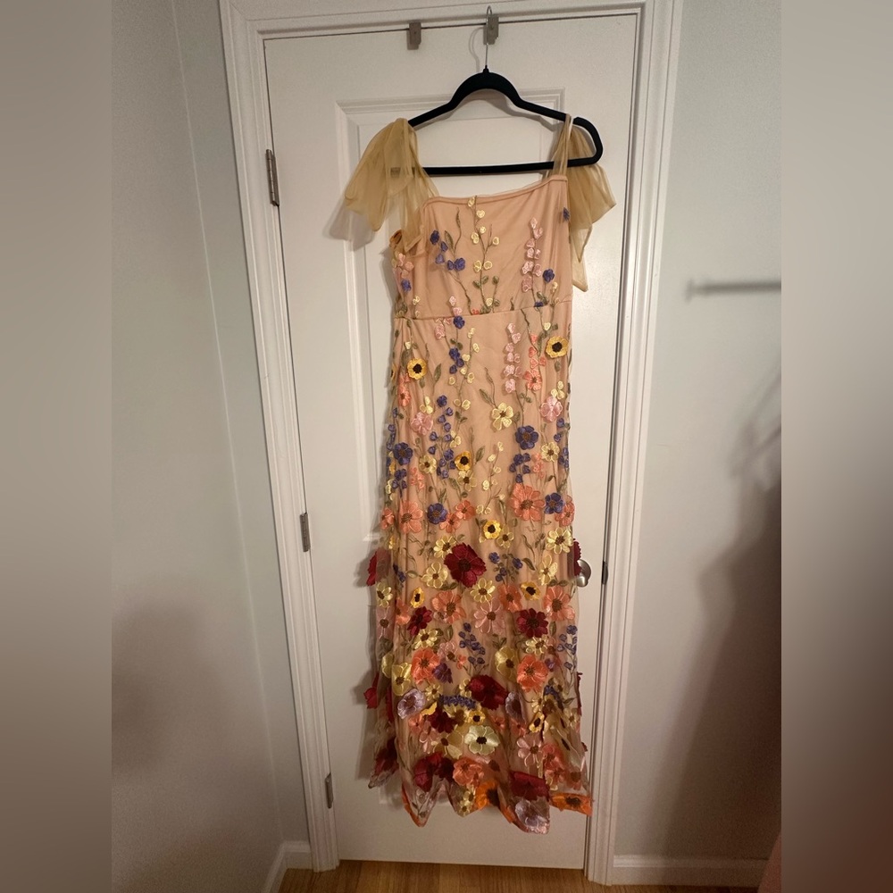 Lulu's Blush Dress with Gold Embroidery